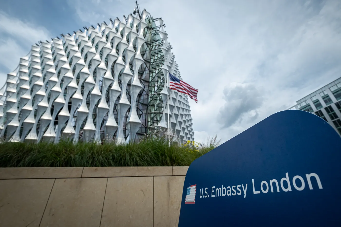 Budynek, w którym mieści się ambasada USA w Londynie