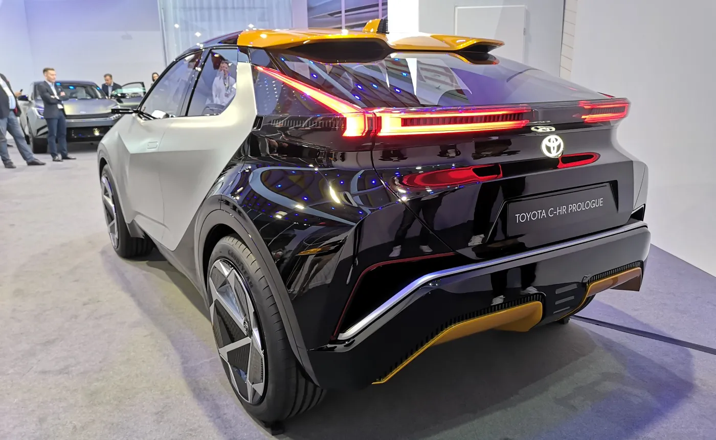 toyota-chr-prologue-37641349.jpg