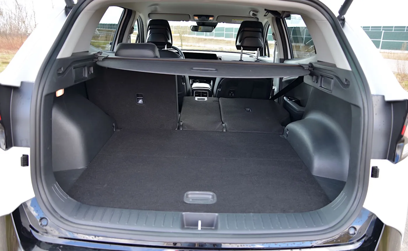 kia-sportage-phev-37742443.jpg