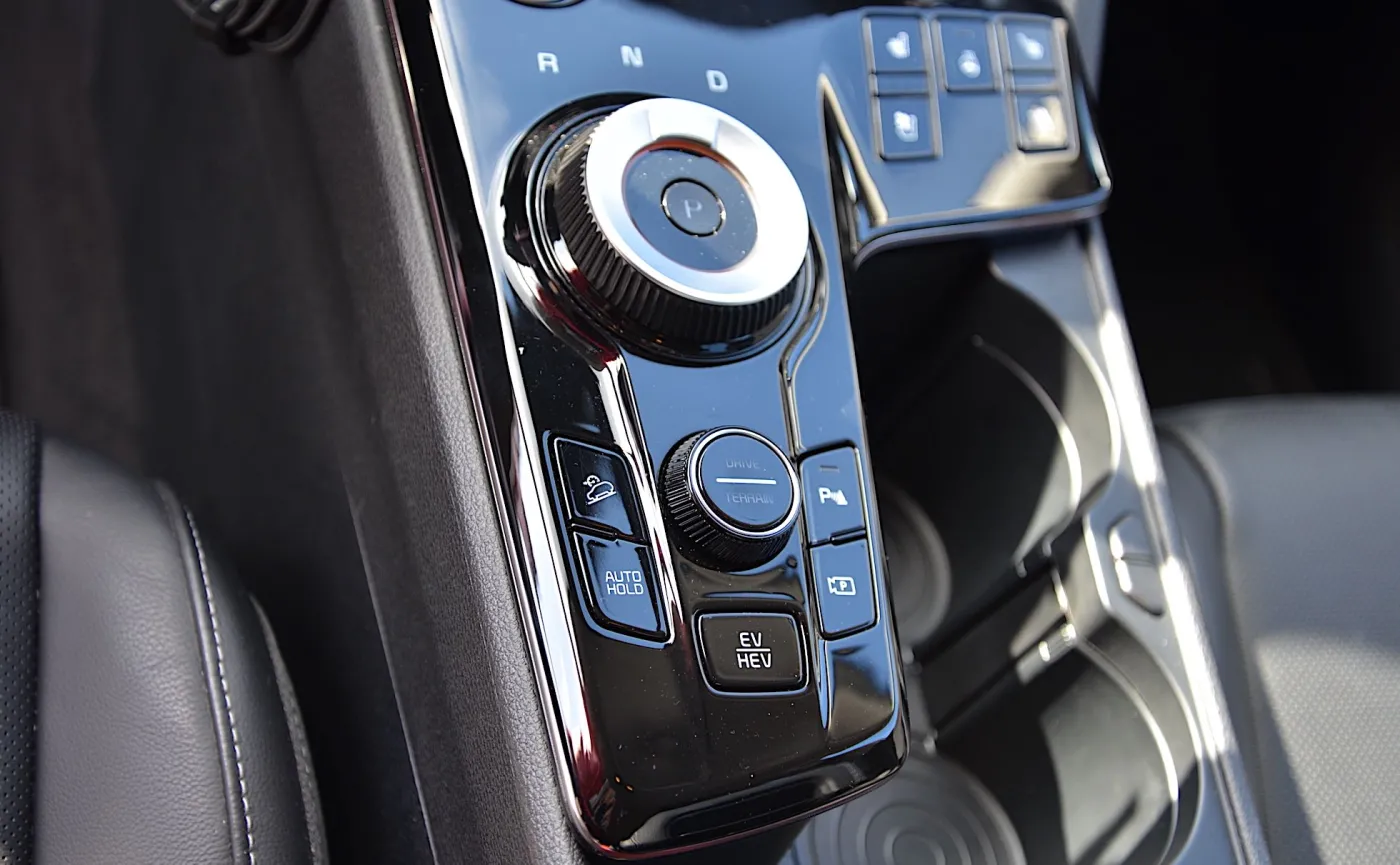 kia-sportage-phev-37742518.jpg