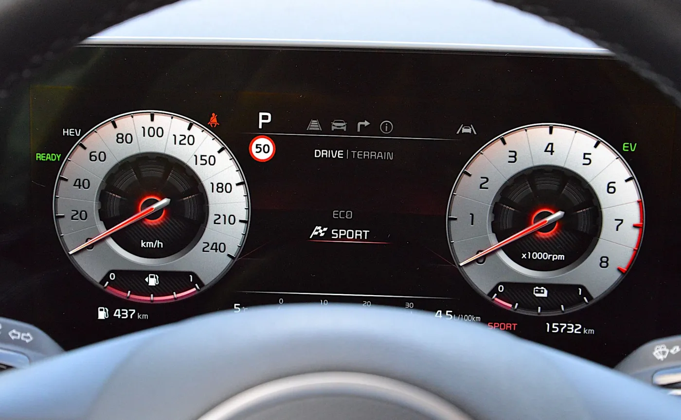 kia-sportage-phev-37742543.jpg