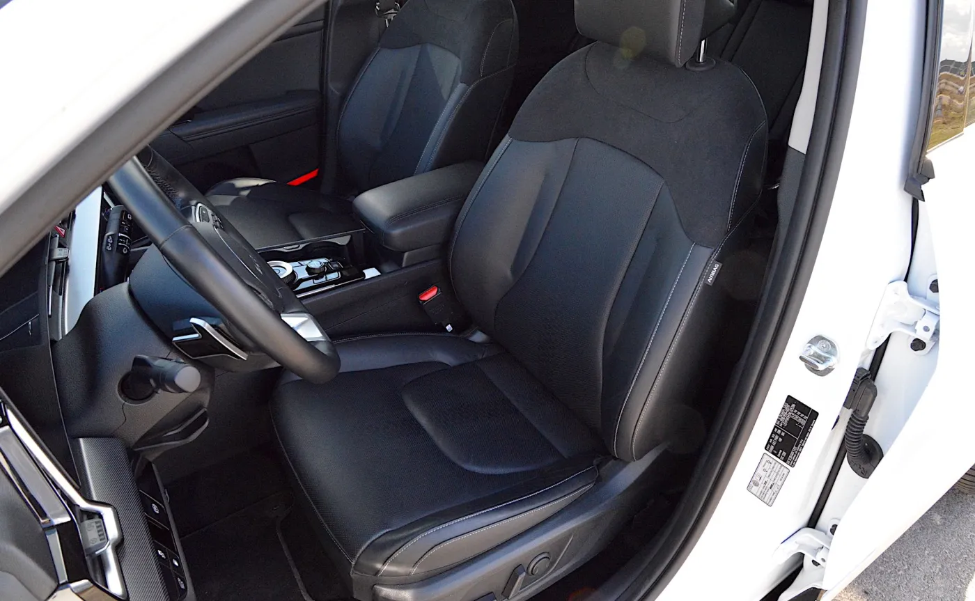 kia-sportage-phev-37742598.jpg