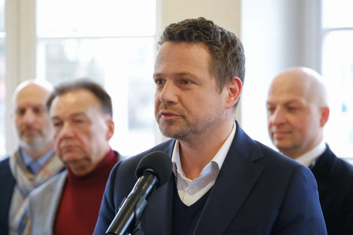 Trzaskowski: Usuwanie pomników papieża doprowadziłoby do tragedii