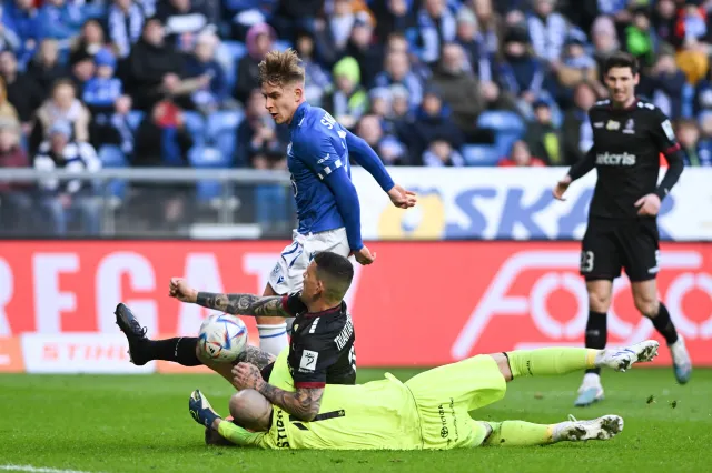 Błąd Bednarka, Salamon mówi o skandalu, kapitalna "Panenka" Grosickiego [WIDEO]