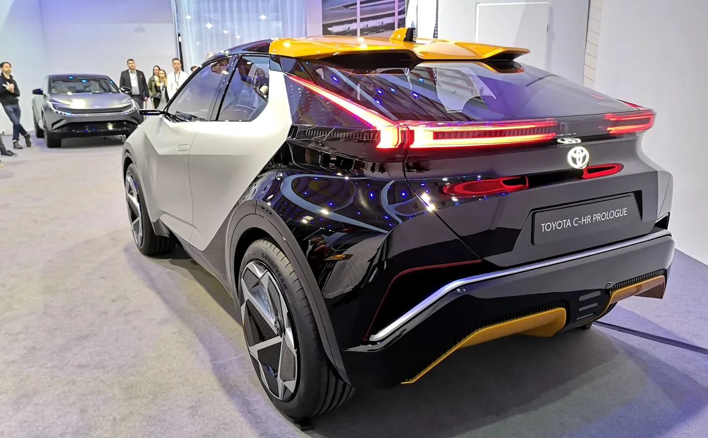 toyota-chr-prologue-37641401.jpg