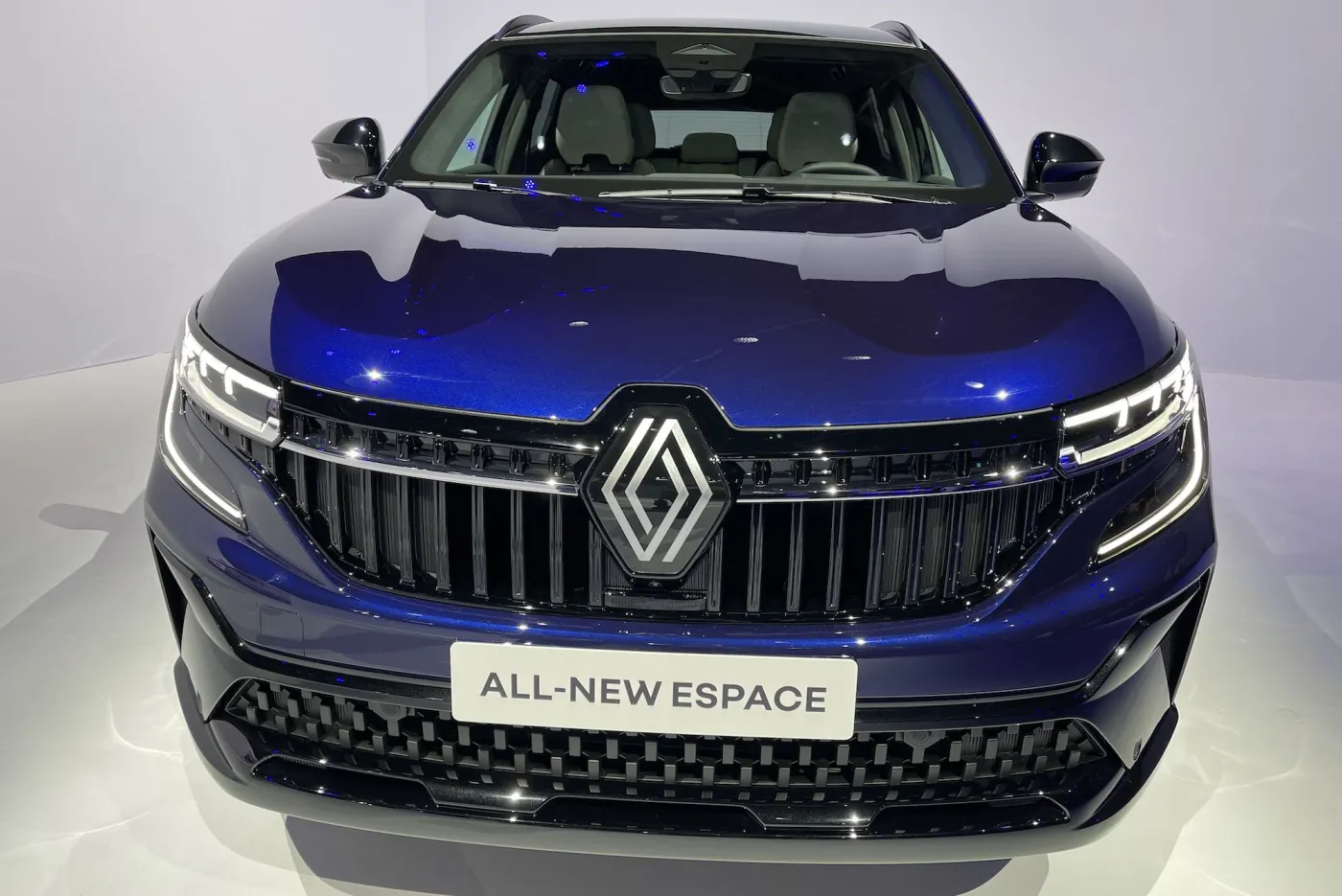 renault-espace-2023-37752071.jpg