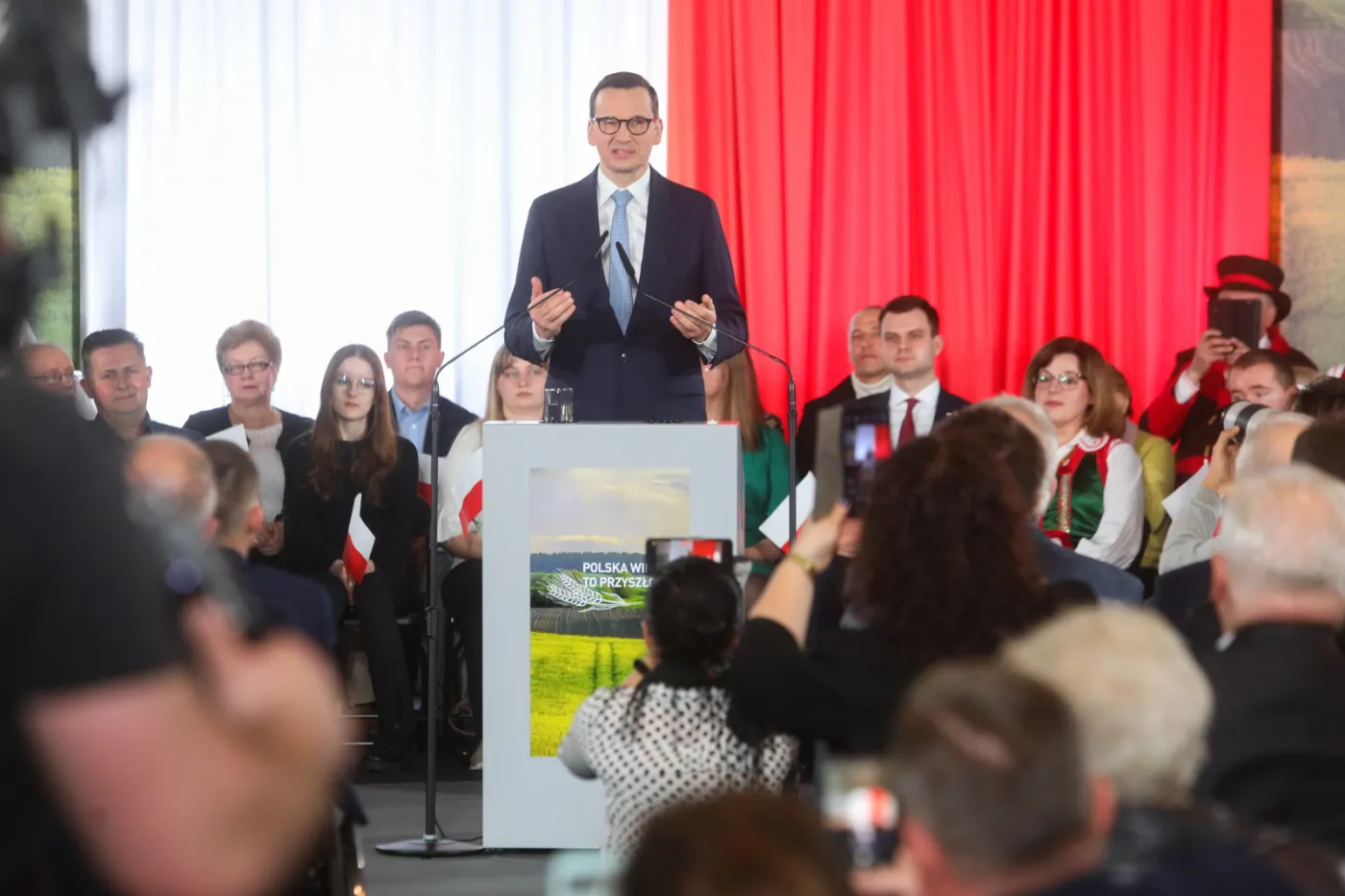 Premier zapowiada dopłaty do paliwa rolniczego. Ile wyniosą?