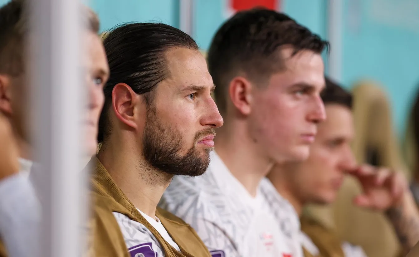 Skandal na boisku. Piłkarz opluł Krychowiaka