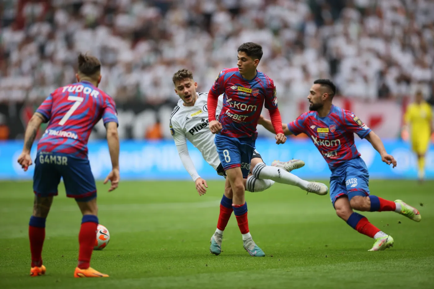 Raków o punkt od tytułu, ciekawie w Szczecinie [ZAPOWIEDŹ]