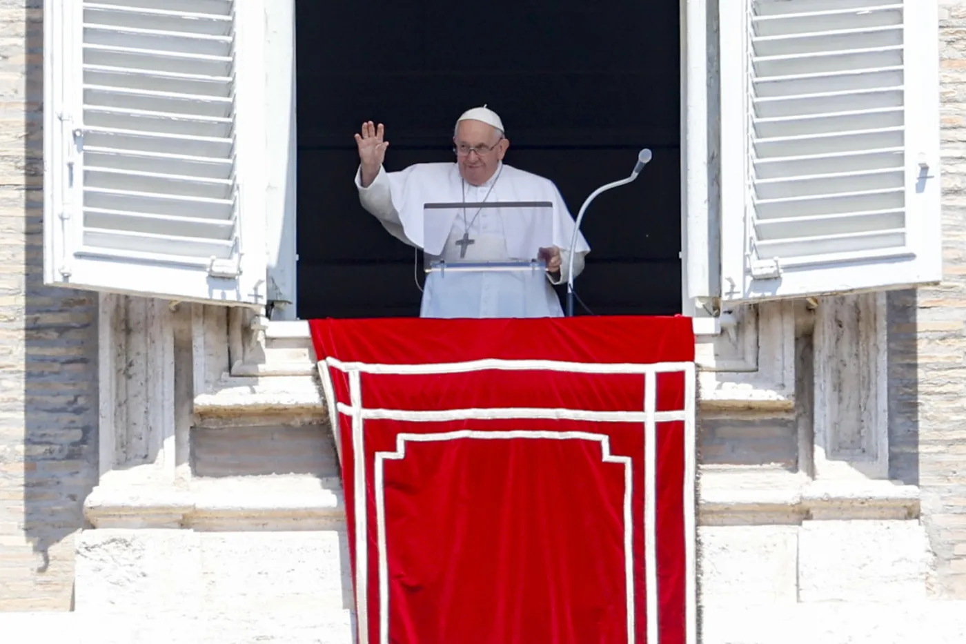 Papież Franciszek apeluje o "różaniec dla Ukrainy"