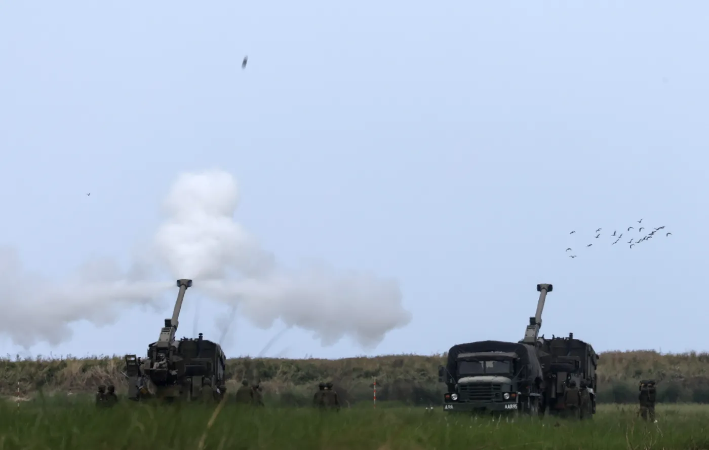 Podczas ćwiczeń na Morzu Południowochińskim okręt poszedł na dno. "To sygnał dla Chin"