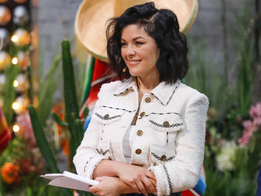 Marka nie będzie zadowolona. Katarzyna Cichopek fatalnie zareklamowała luksusową odzież [FOTO]