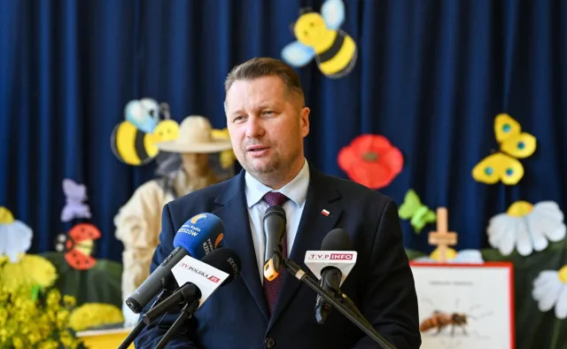 Czarnek: Rząd musi chronić dzieci przed antykulturą