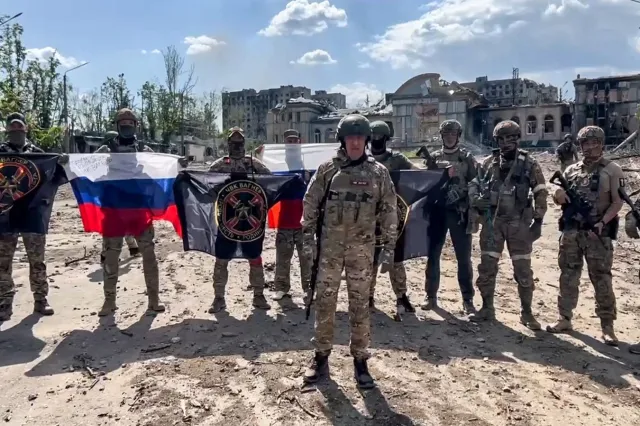 Prigożyn triumfuje i ogłasza zajęcie Bachmutu. ISW: Czysto symboliczne