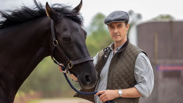 Ten serial cię zszokuje. Wydarzenia w elitarnej stadninie koni miały miejsce naprawdę