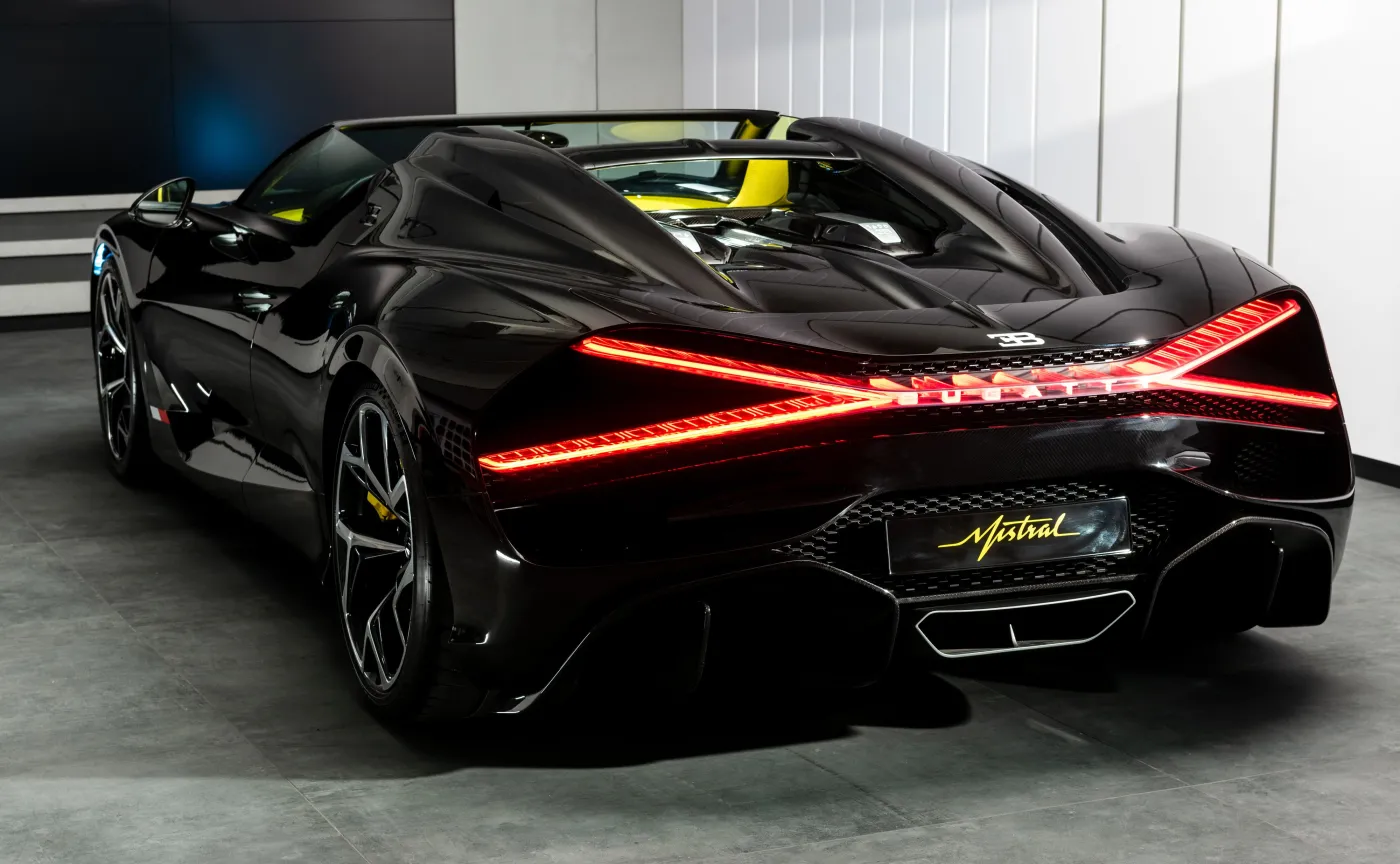 bugatti-w16-mistral-37814057.jpg