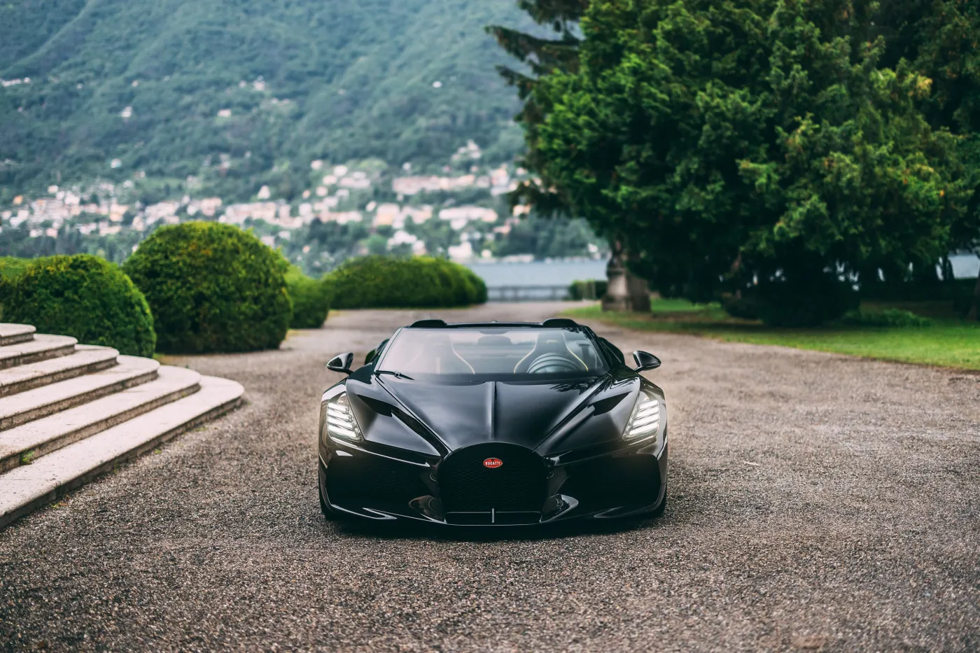bugatti-w16-mistral-37815047.jpg