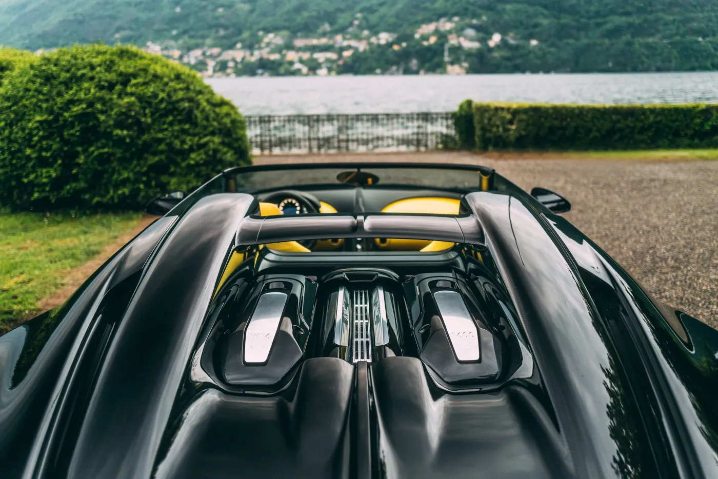 bugatti-w16-mistral-37815051.jpg