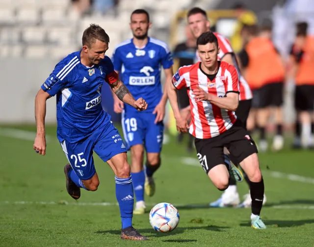 Wisła dołączyła do Lechii i Miedzi. Lech na pudle [WYNIKI]