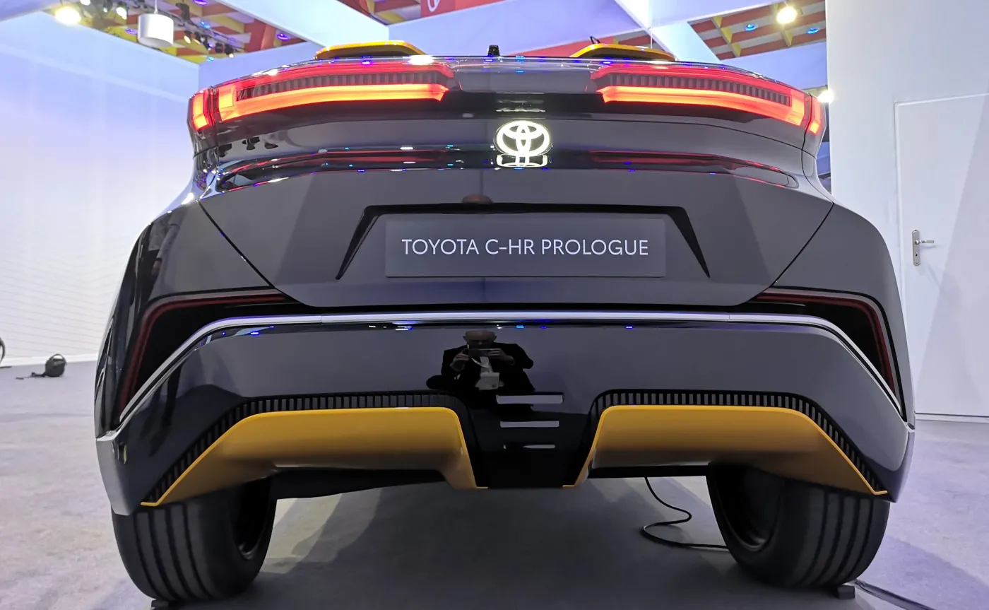 toyota-chr-prologue-37641451.jpg