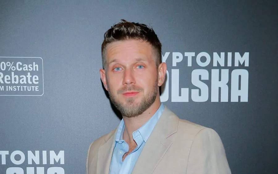 Antek Królikowski sprzedaje dom, by zapłacić alimenty. "Chciałbym sprawy rozwodu załatwiać w sądzie"