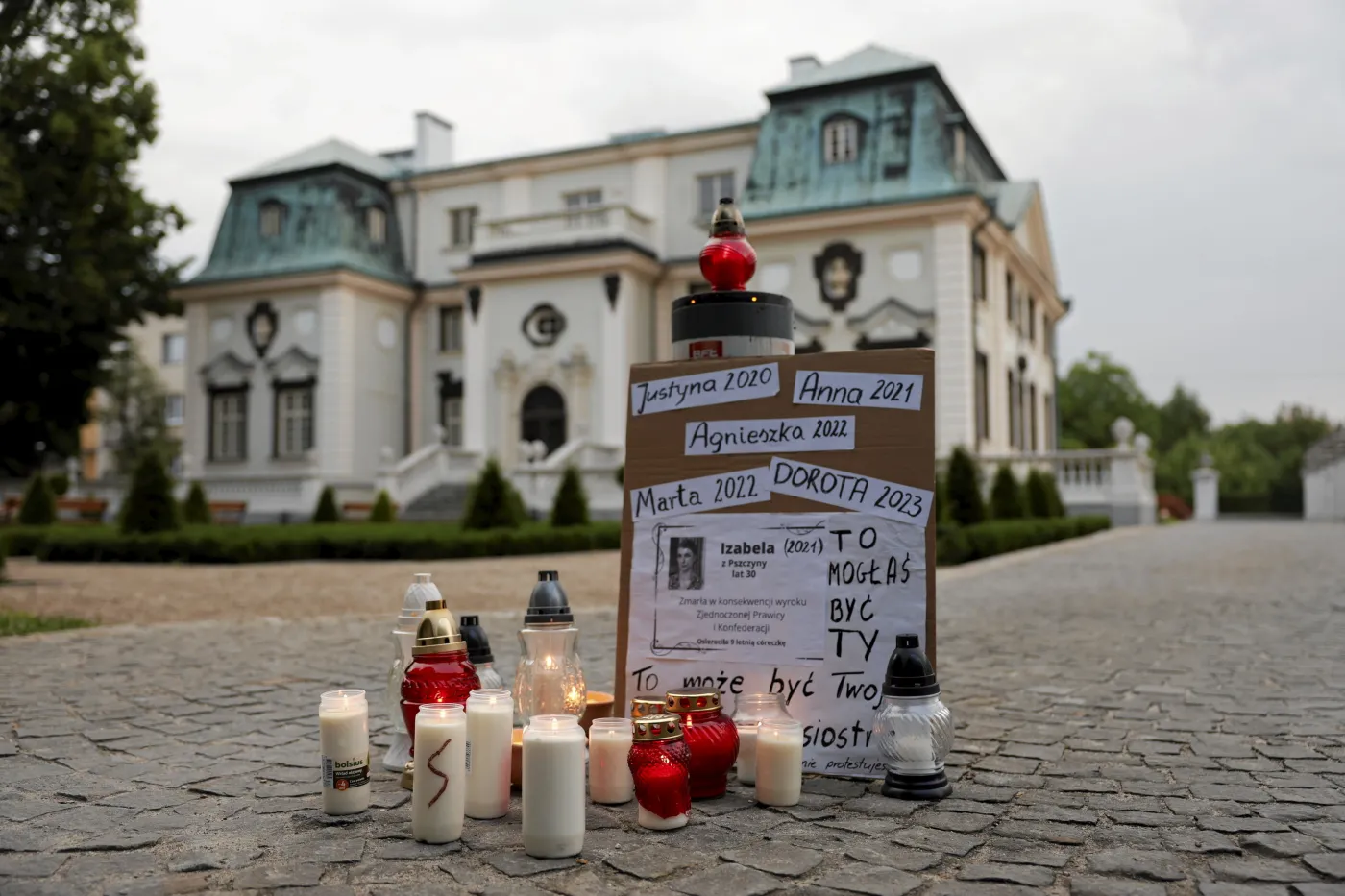 Protest '' Ani jednej wieicej . Przestancie nas zabijac '' w Rzeszowie