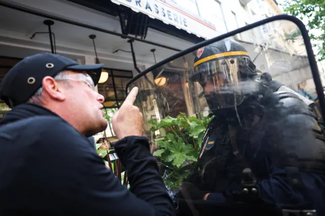 "Nie ma związku między imigracją a zamieszkami. 90 proc. aresztowanych to Francuzi"