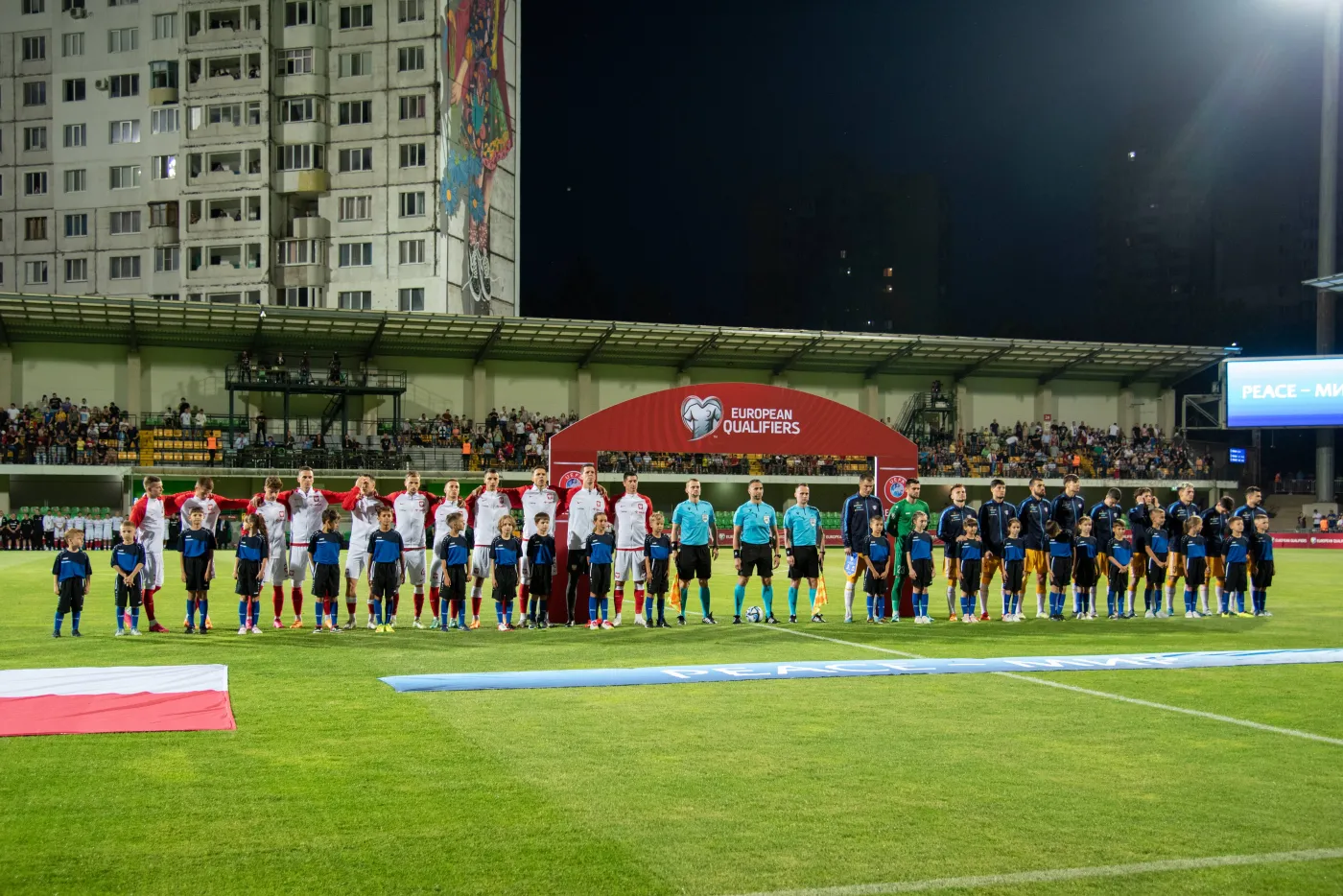 Właściciel firmy, która zaprosiła Stasiaka na mecz z Mołdawią twierdzi, że go nie zna