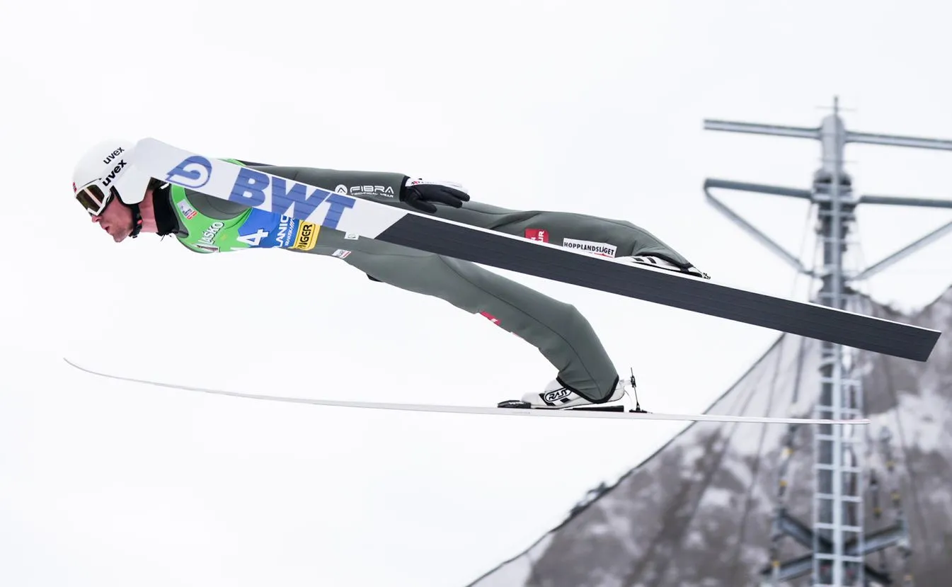 Tande nie wystartuje w letniej GP w skokach. Złamał stopę podczas... gry w piłkę nożną