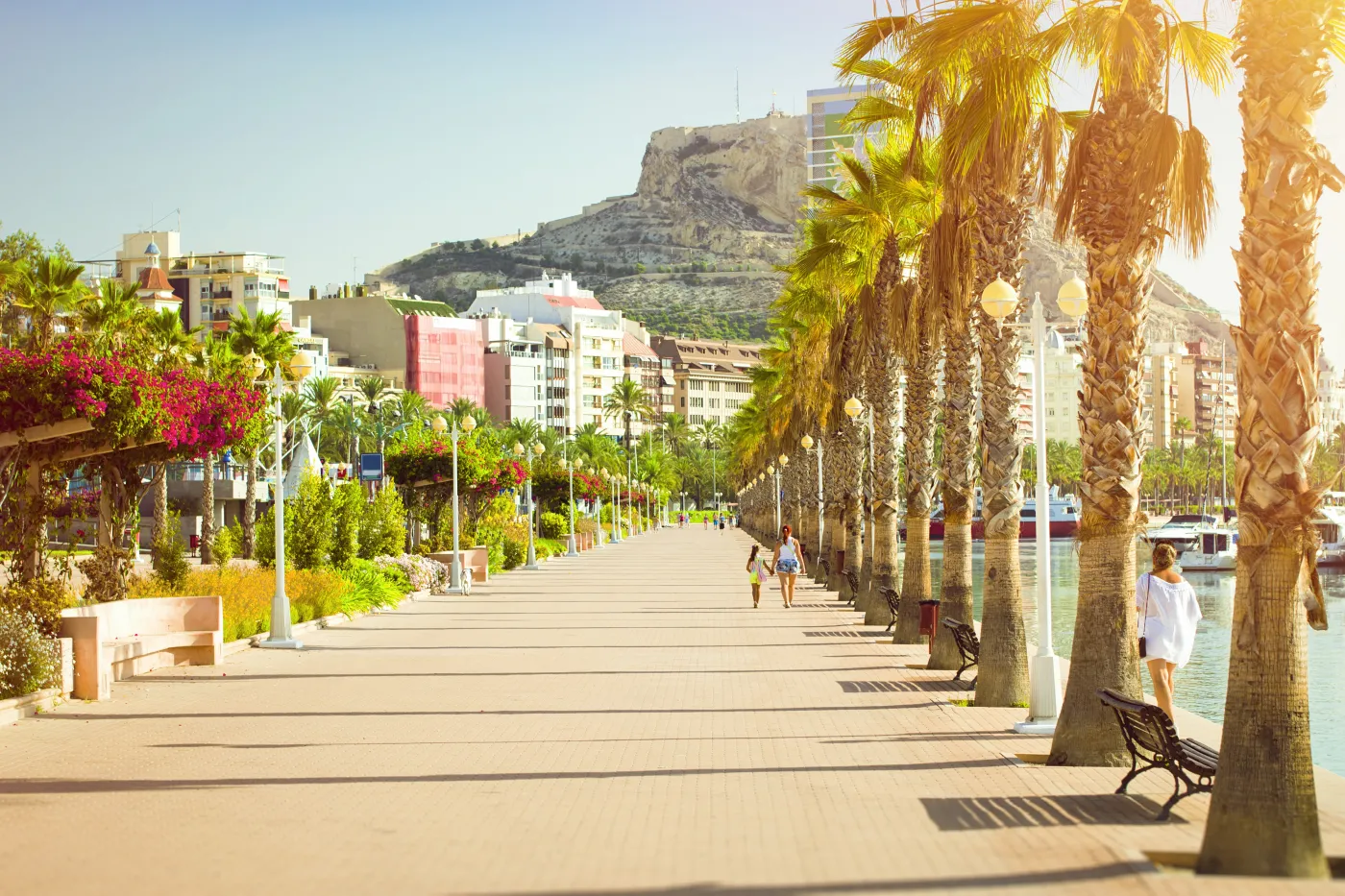 Polacy chętniej kupują nieruchomości w Hiszpanii. "Średnio za 600 tys. euro"