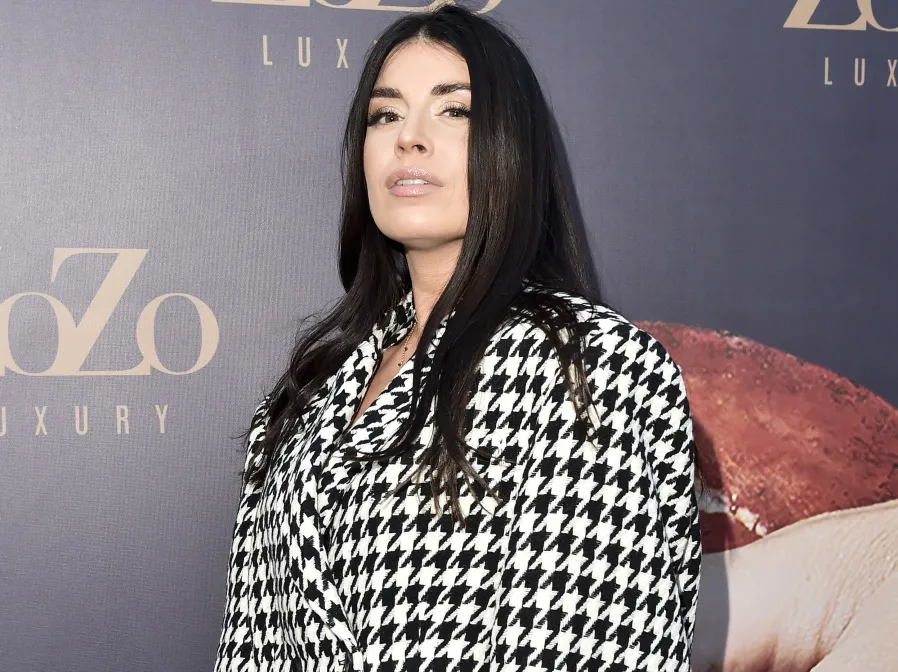 Magdalena Stępień ogłasza swój sukces: Założyła dwuczęściowy strój kąpielowy. W komentarzach zawrzało...