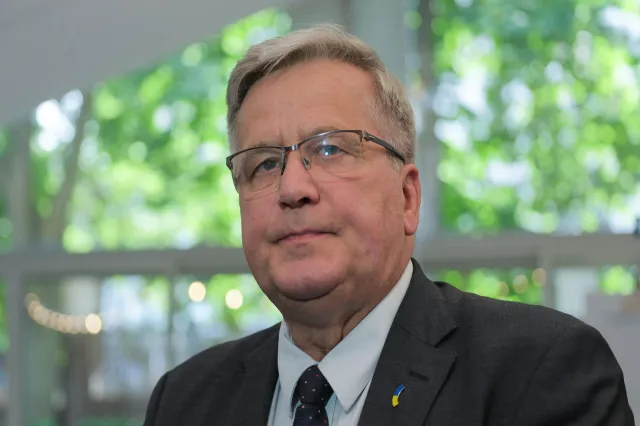 Komorowski dobitnie o referendum. "Nie pójdę. To traktowanie obywateli jak idiotów"