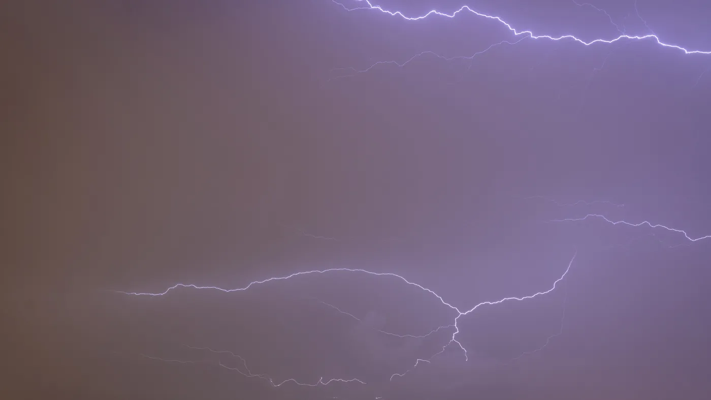 burza piorun błyskawica pioruny pogoda wyładowanie atmosferyczne