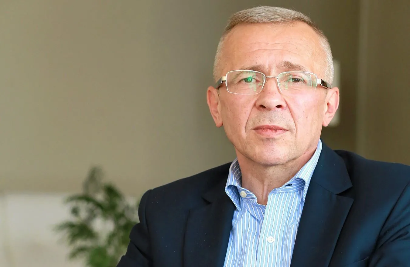 Nie minęła doba, a już zrezygnował. Komisja "lex Tusk" bez Czeszkiewicza