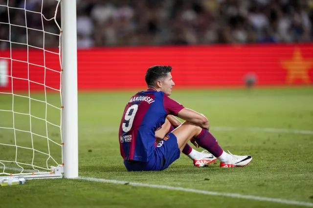 Robert Lewandowski z asystą, ale nadal bez gola. Barcelona wystawiła nerwy kibiców na próbę [WIDEO]