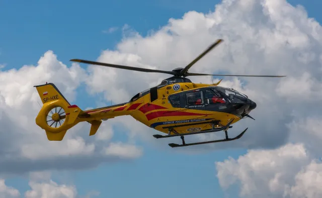 11-latek kierujący quadem zderzył się z pociągiem