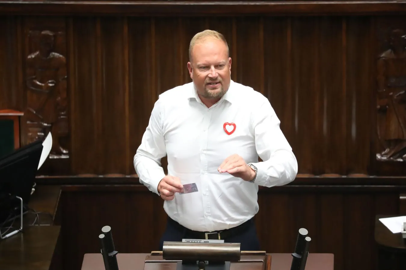 "Groził, że mnie zaj****". Poseł opozycji opublikował bulwersujące nagranie