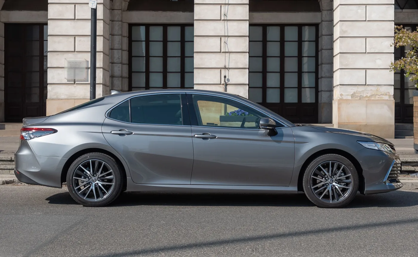 toyota-camry-2023-37911373.jpg