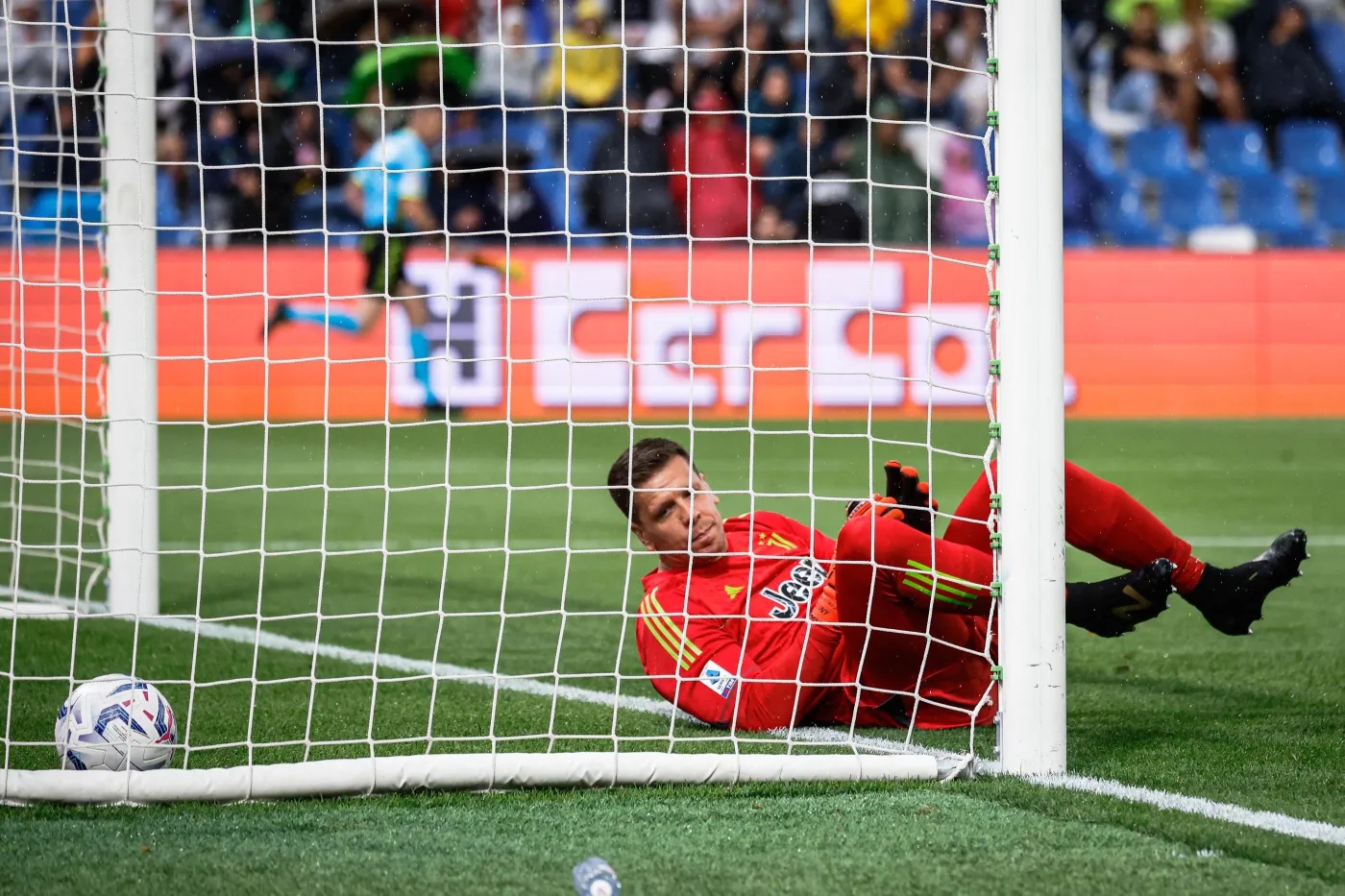 Koszmarny wieczór Wojciecha Szczęsnego. Tak absurdalnych goli nigdy wcześniej nie wpuścił [WIDEO]