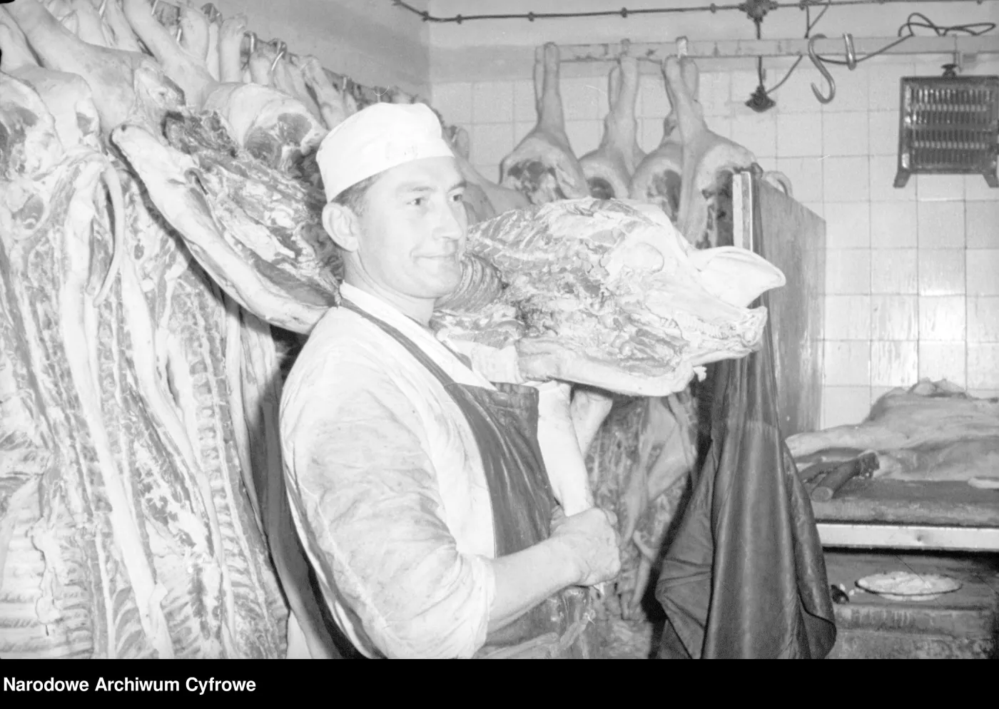 Największe afery PRL. Miliardowe łupy, setki oskarżonych i wyroki śmierci