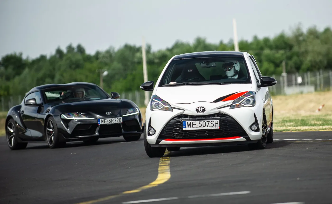 toyota-yaris-grmn-37856449.jpg
