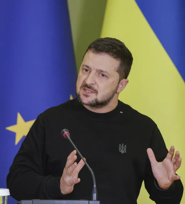 Ukraina niespodziewanie uderzy w Rosję? Zełenski: Rozważamy zmianę strategii wojennej