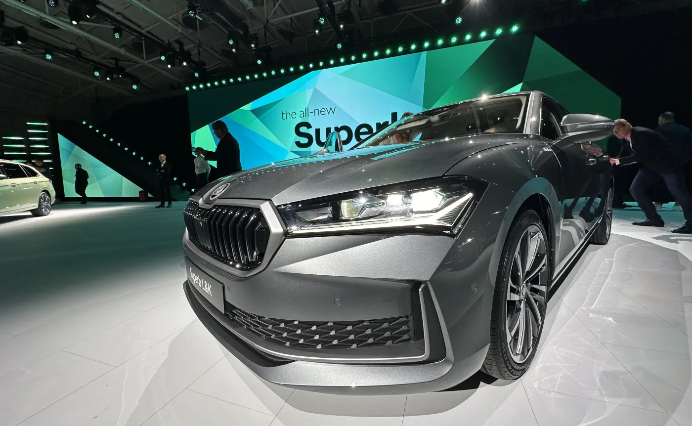 nowa-skoda-superb-37975089.jpg