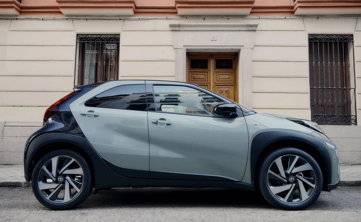 toyota-aygo-x-2024-37979543.jpg