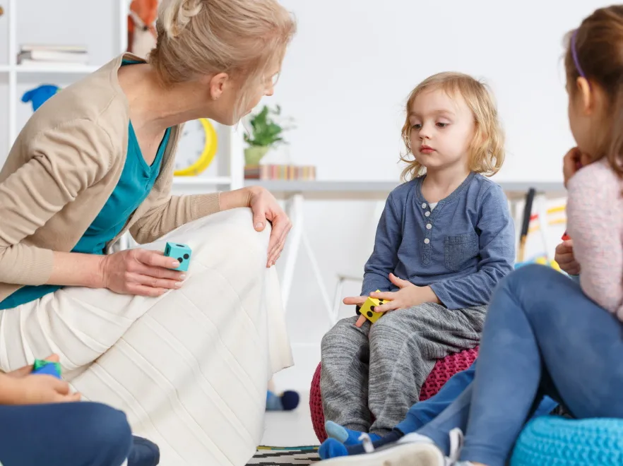 Nowe wymogi dla nauczycieli na pięć minut przed zmianą władzy