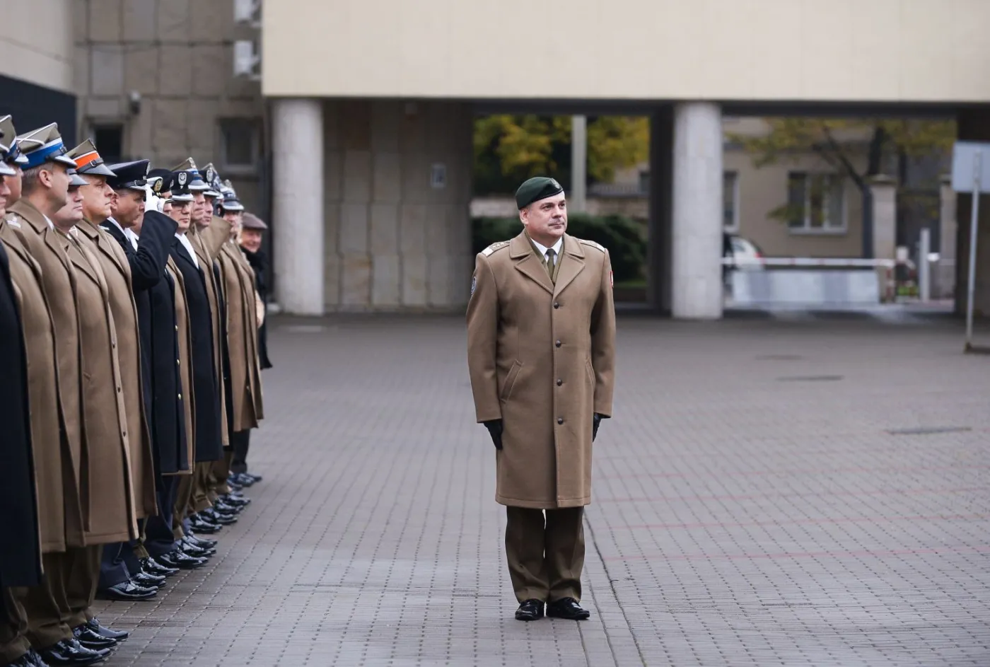 Jeśli wybuchnie wojna, to on będzie dowodził. BBN: Prezydent wręczył dokument gen. Kukule