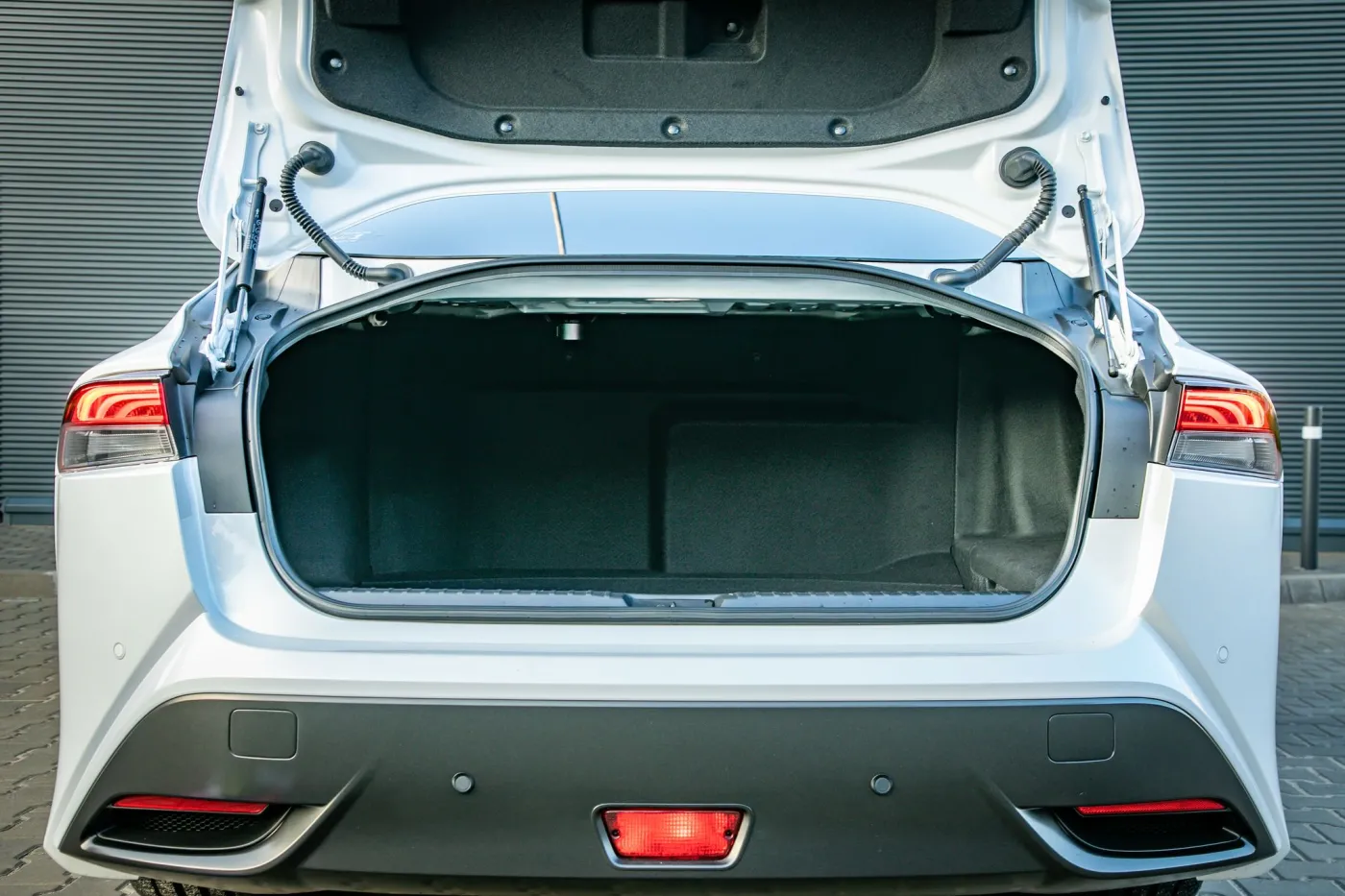 toyota-mirai-2023-37972341.jpg