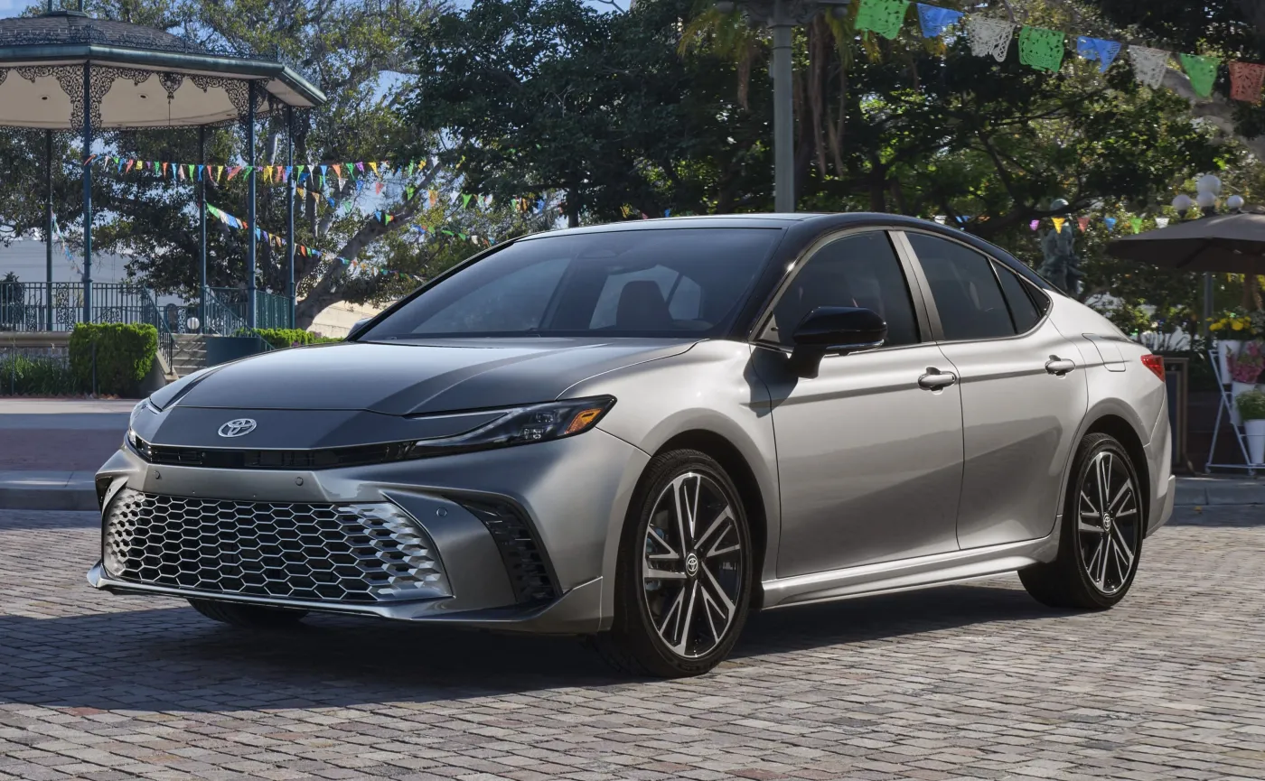 nowa-toyota-camry-37992070.jpg