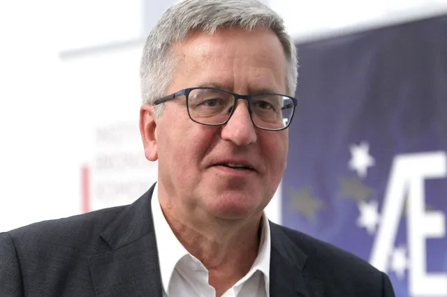 PiS lgnie do PSL-u. Bronisław Komorowski: Zjawisko ogólnopisowskie