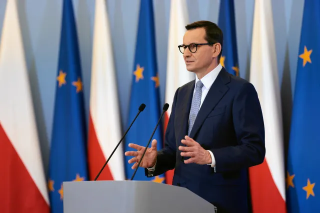 Morawiecki: Hołownia gra w orkiestrze Tuska. "Koalicja jednego aktora"